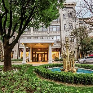 Shanghai Donghu Hotel